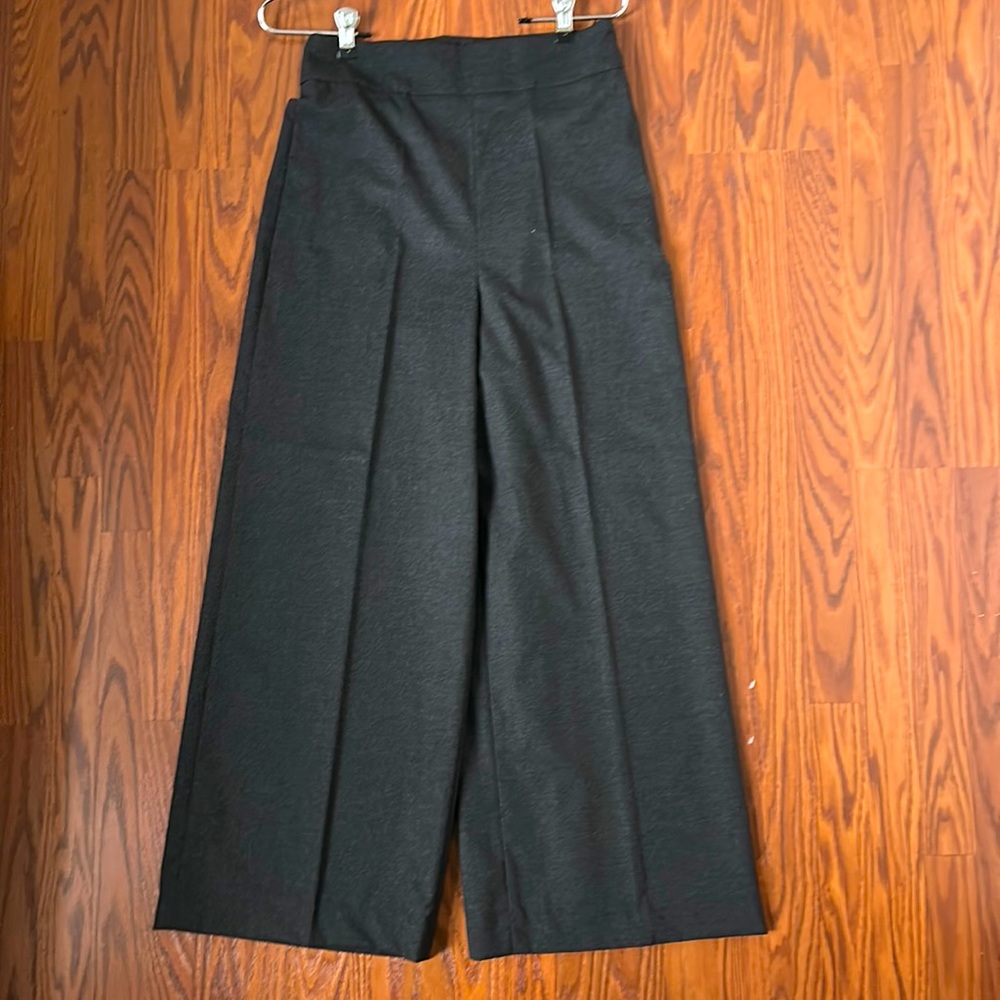 Wide leg cropped pants by Zara